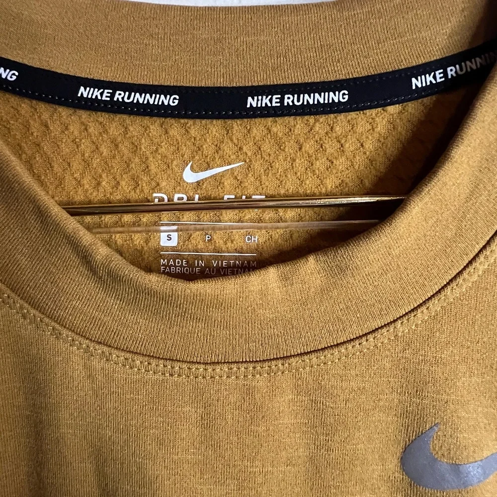Nike Dri-FIT Mustard Athletic Crewneck‎